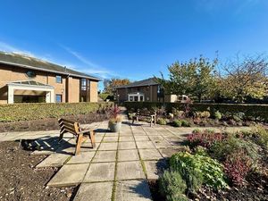 Photo 14- click for photo gallery